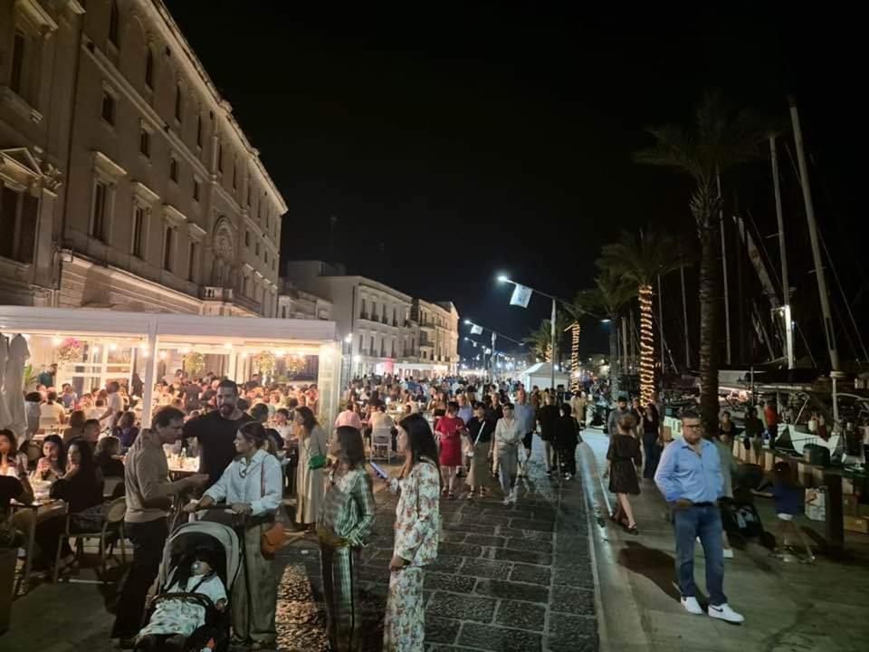 Centro Storico Mare Fuori Villa Brindisi Ngoại thất bức ảnh